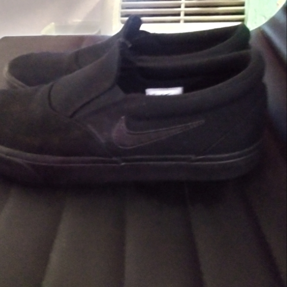Nike sb charge slip ons size 10.5